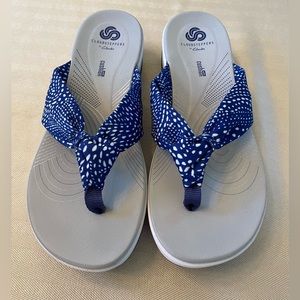 Clarks Cloudsteppers Arla Glison sandals Size 8 in Blue